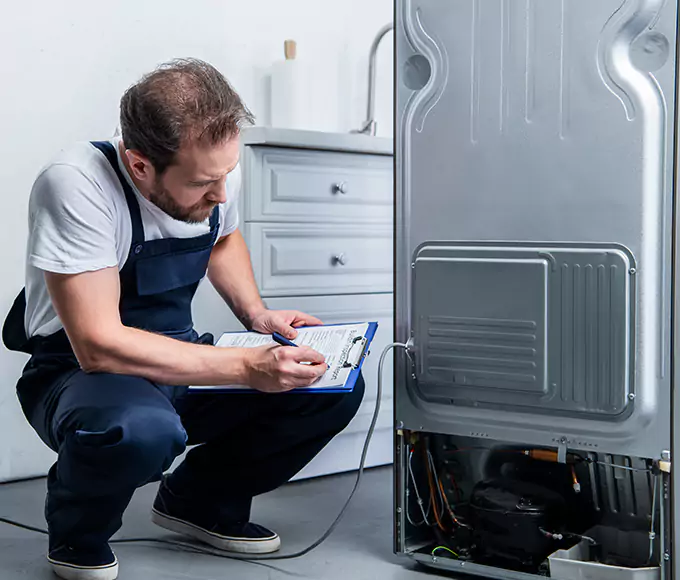 Why Shrewsbury, MA Homeowners Choose Shrewsbury Appliance Pro for Refrigerator Leak Repair?